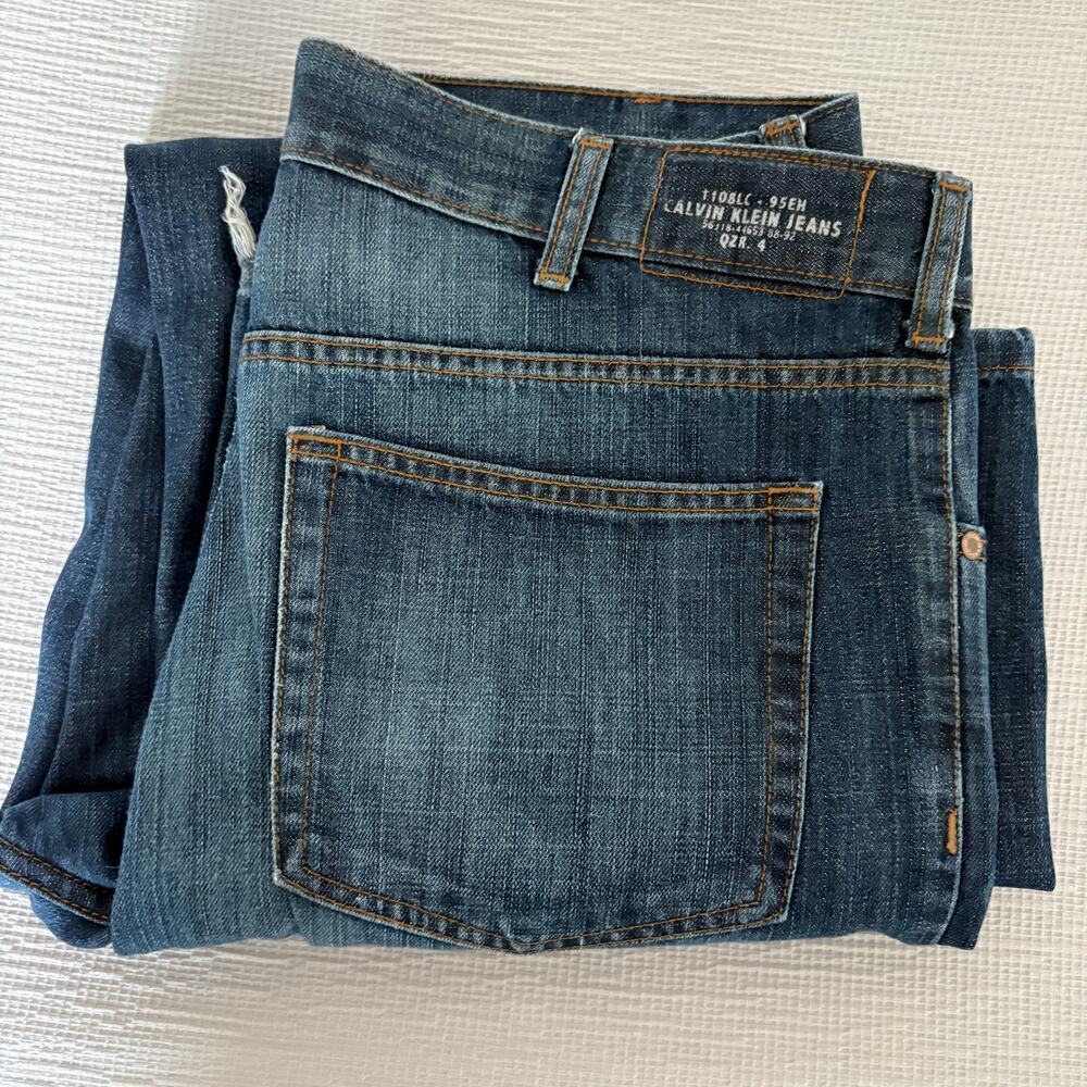 Calvin Klein Mens Straight Leg Jeans Size 36 Distressed Hem 100 Percent Cotton